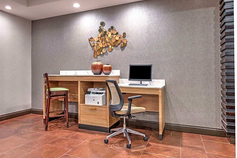 La Quinta Inn & Suites by Wyndham Woodway - Waco South