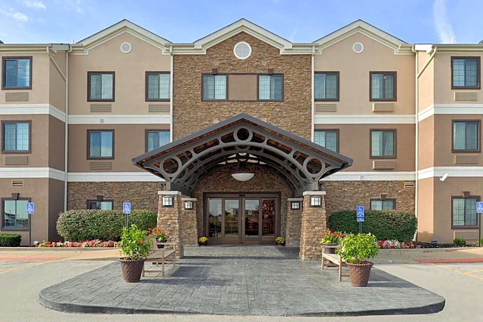Staybridge Suites O'Fallon Chesterfield By IHG
