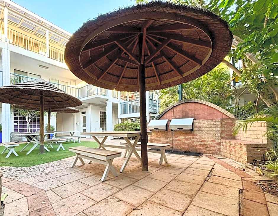 Coastal Breeze 2bedrm 2bath Pool & Slide