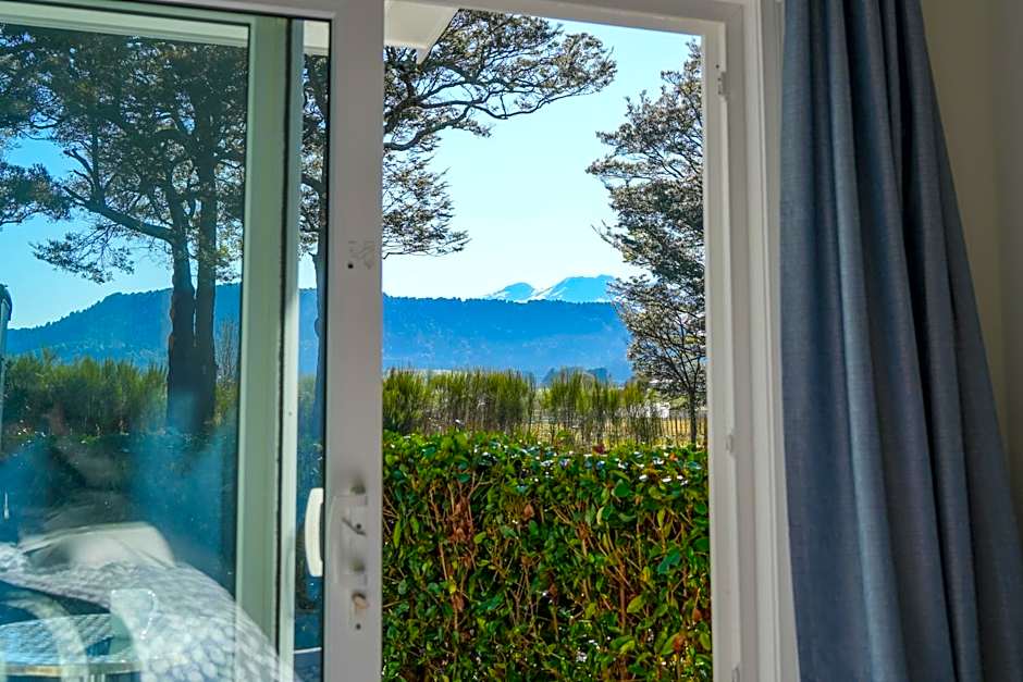Two Rivers Ohakune - Boutique Bed and Breakfast