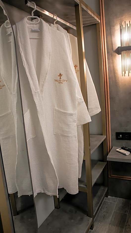 TALLES CITY HOTEL