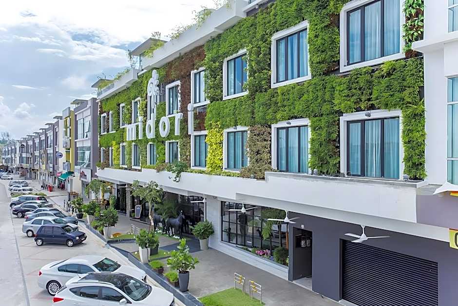 Midori Concept Hotel