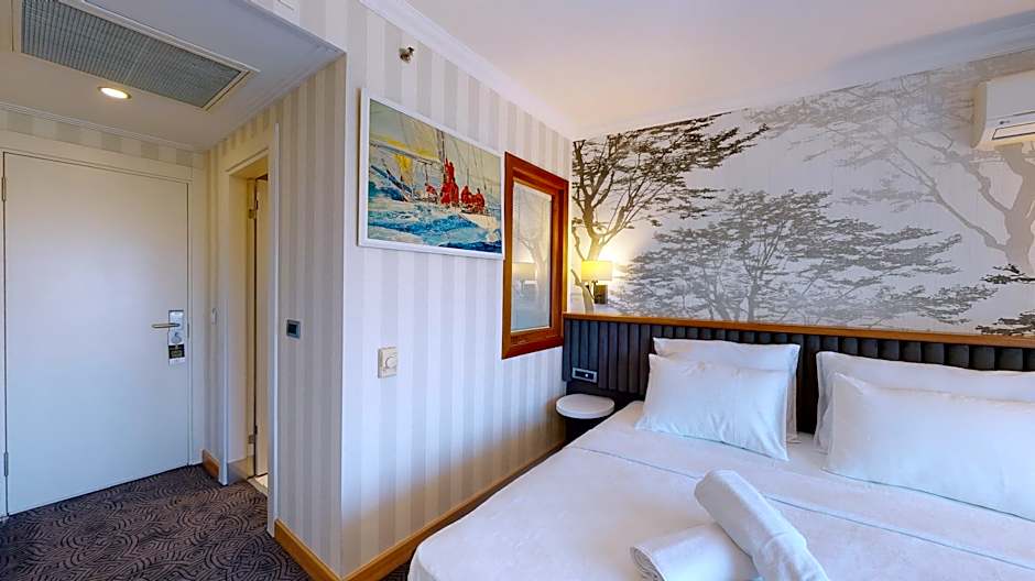 Double Royal Hotel Darica