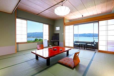 Quadruple Room with Lake View