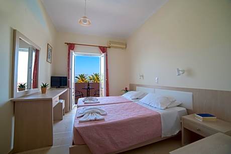 Twin Room with Sea View