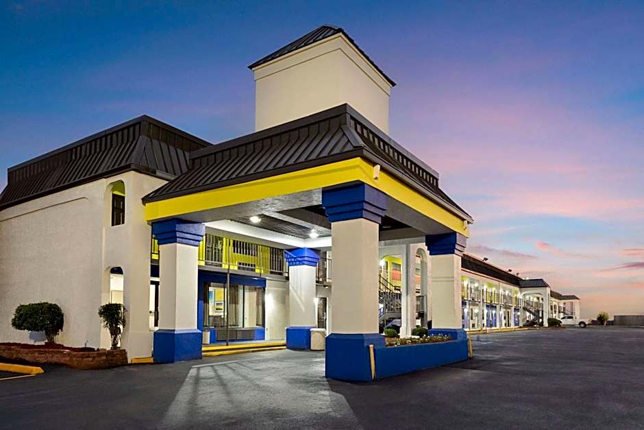 Days Inn & Suites by Wyndham Vicksburg