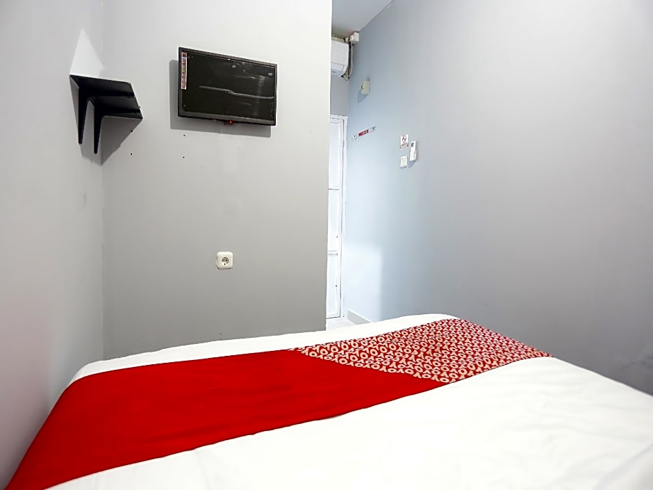 OYO 90848 J&b Rooms Bekasi