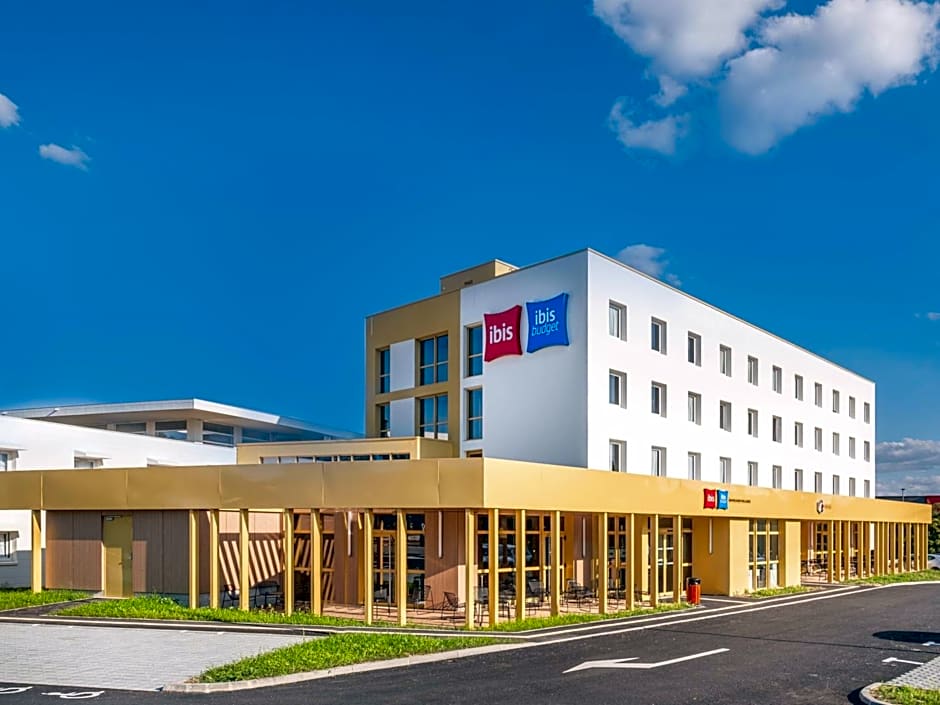 ibis Nantes Treillières