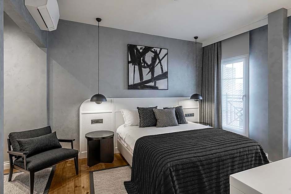 Ena Boutique Hotel & Residences