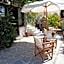 Notis Hotel