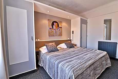 Superior Double Room with Balcony
