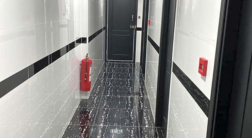 Day And Night Hostel