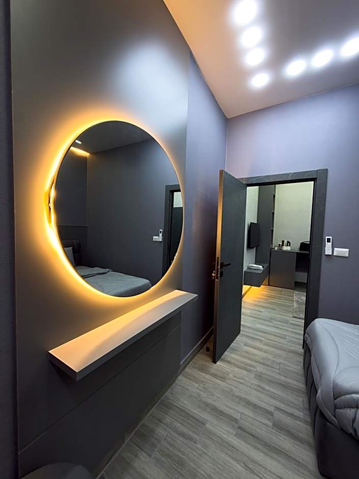 7Boys Hotel