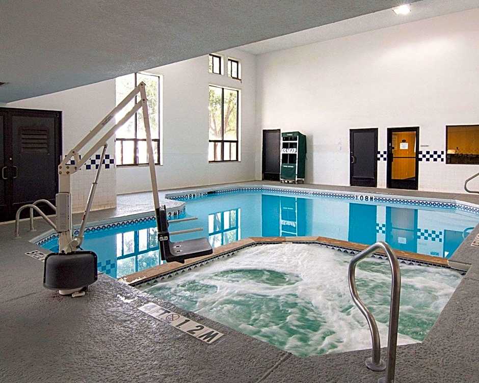 Quality Inn Midland South