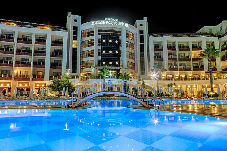 Grand Pasa Hotel