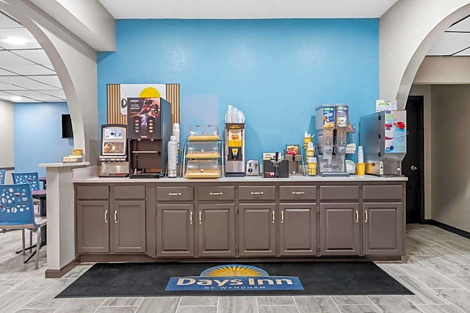 Days Inn by Wyndham Troy