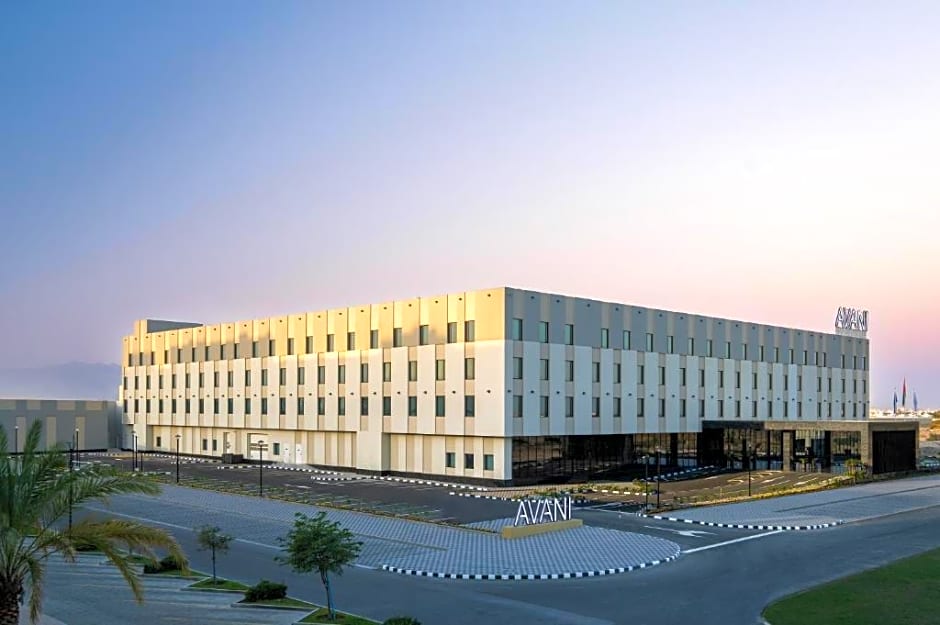 Maani Muscat Hotel and Apartments