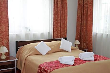 Apartment (2 Adults)