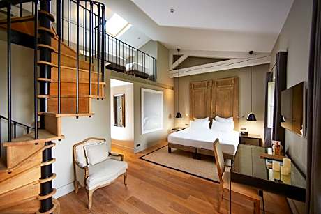 Prestige Duplex Room with Park View