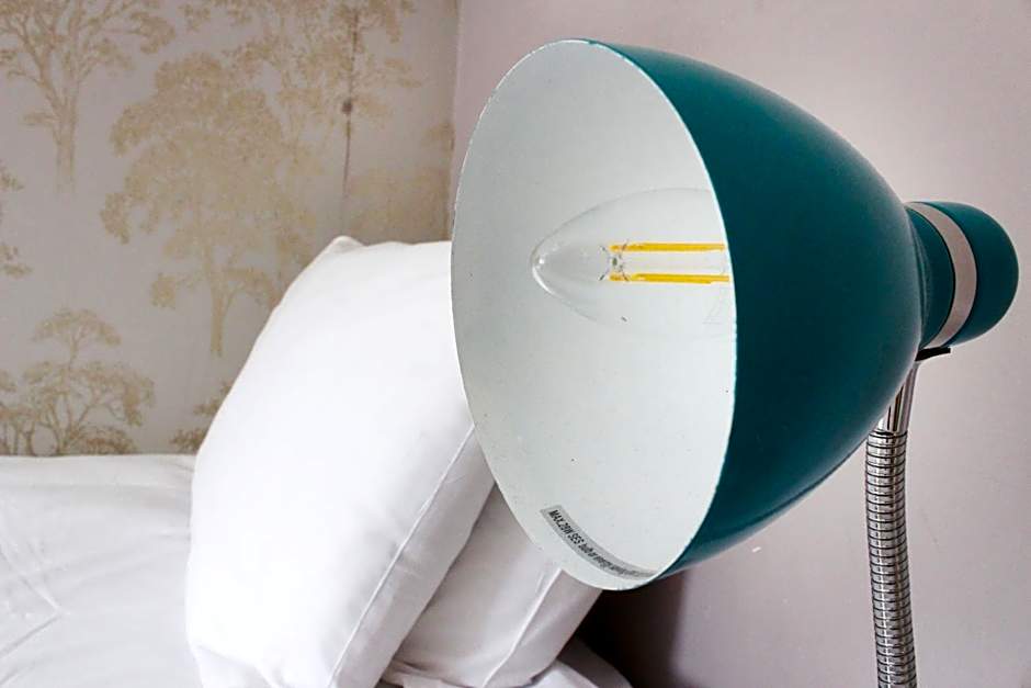 Guestling Hall Hotel