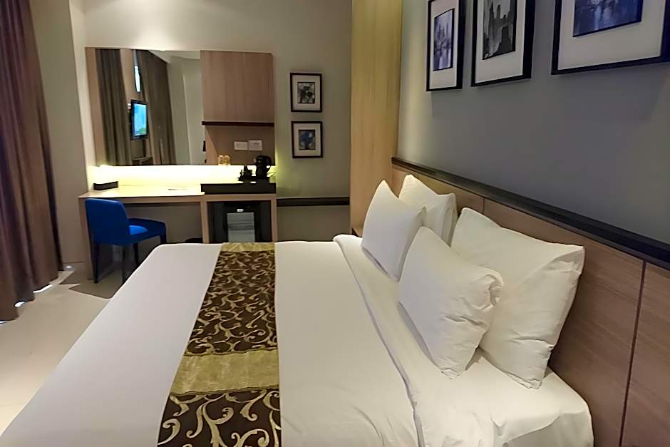 Montana Premier Senggigi