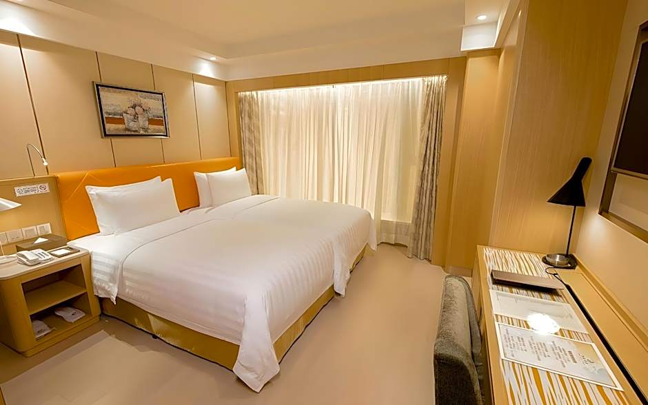 Royal Dragon Hotel