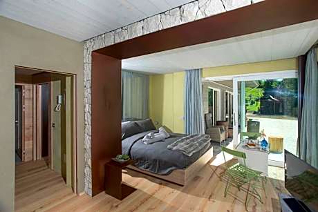 Suite with Sauna and Patio