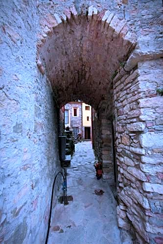 Borgo di Codeglia - Country Rooms