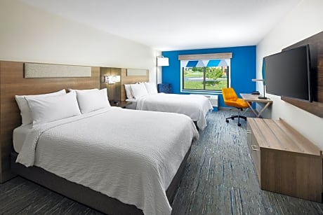 Queen Room with Two Queen Beds - Hearing Accessible/Non-Smoking