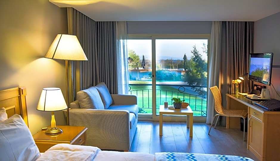 Denizatı Plus Hotel