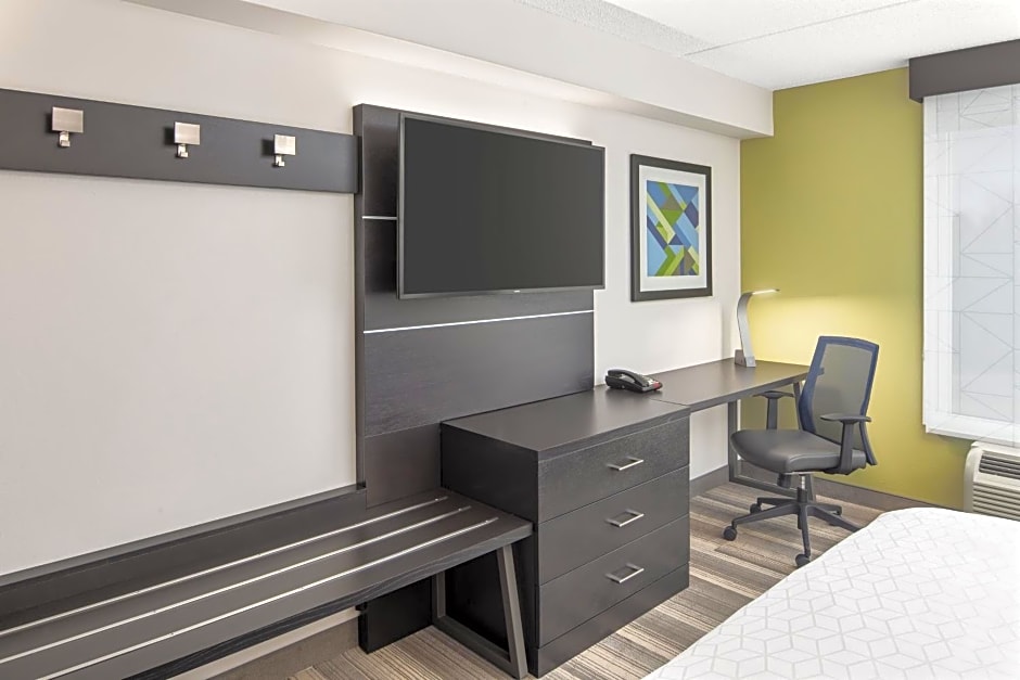 Holiday Inn Express Hotel & Suites Greenville-I-85 & Woodruff Road By IHG