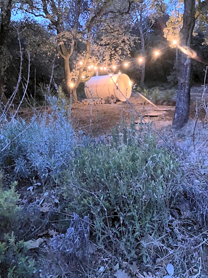 Les Horizons - SPA-JACUZZI - MASSAGE- SAUNA - 4 SAISONS - Piscine chauffée Toute l'année - 800m centre ville Nyons