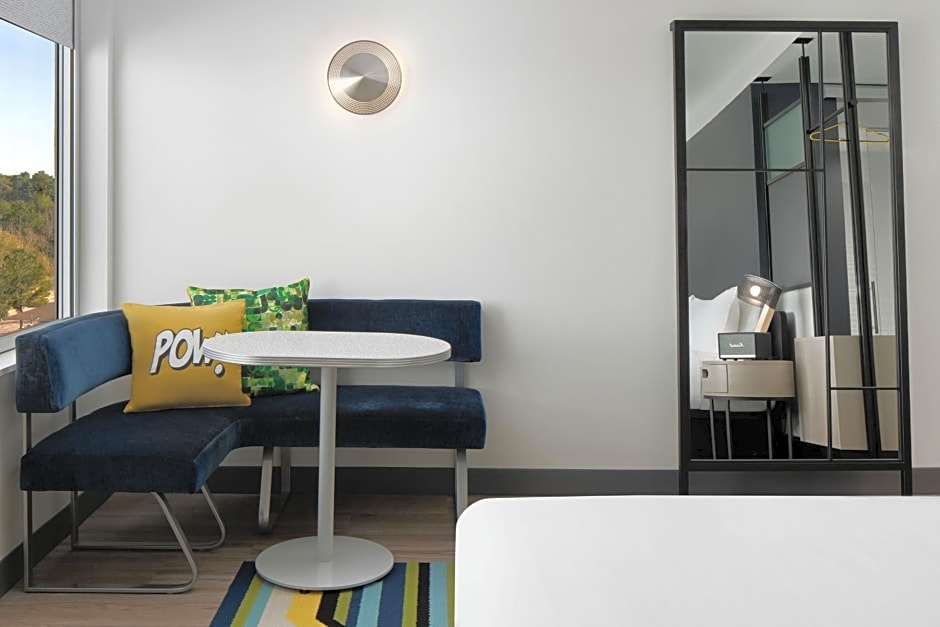 Aloft Houston Shenandoah - The Woodlands
