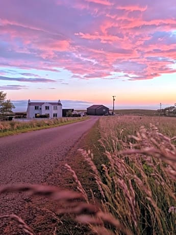 Abhaig Boutique B&B - Small & luxurious in a great location!