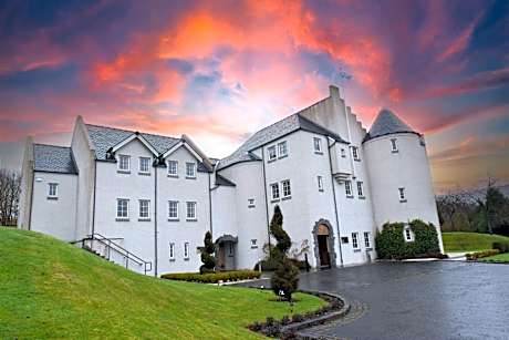 Glenskirlie Castle Hotel