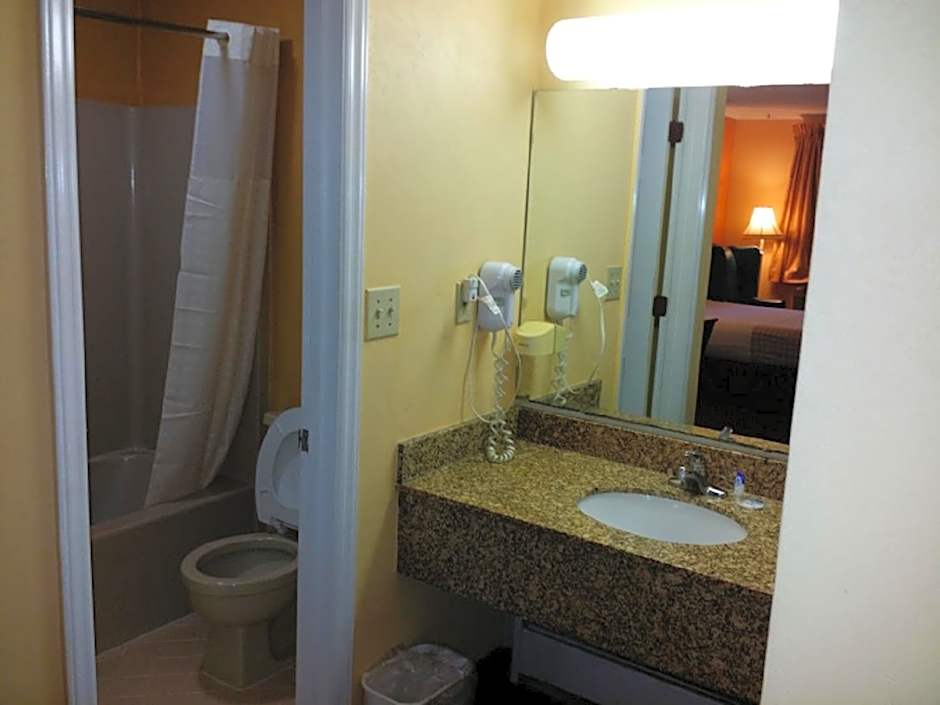Loyalty Inn Rockingham