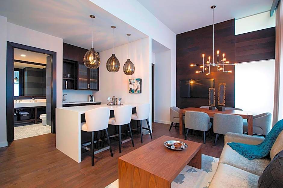 Courtyard by Marriott Calgary South