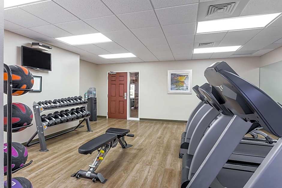 Hawthorn Extended Stay by Wyndham Naples