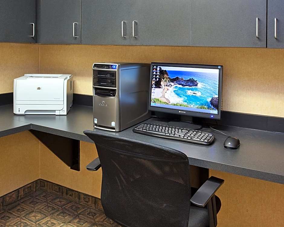 Holiday Inn Express Fresno River Park Highway 41 By IHG