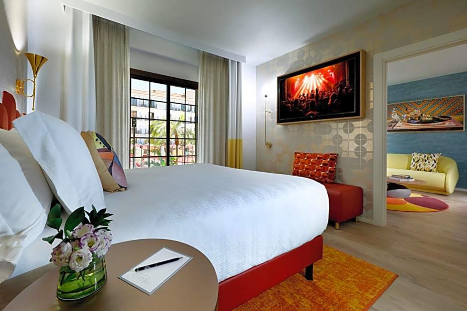 Hard Rock Hotel Marbella - Puerto Banús