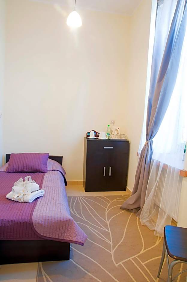 BedRooms Piotrkowska 64