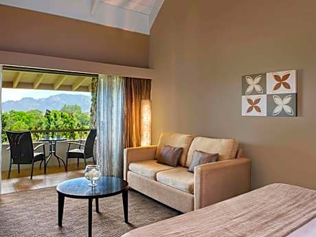 Executive King Room with Sofa Bed