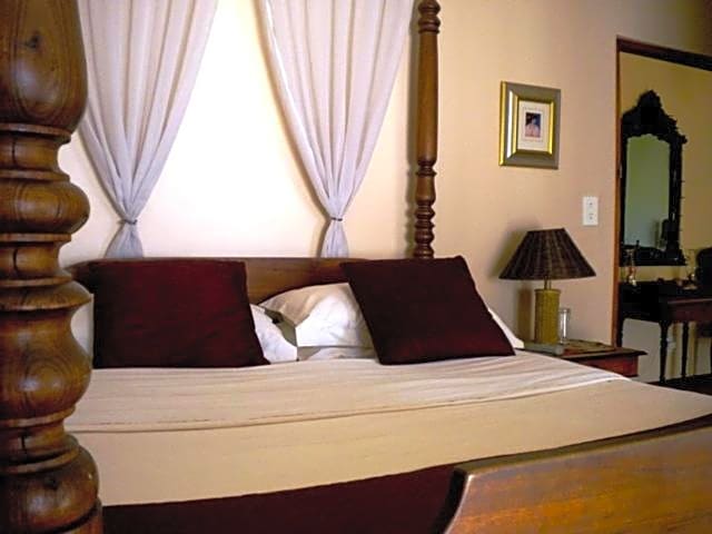 Mavilla Stellenbosch Guest house And B&B – Stellenbosch, TX