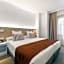 Acacia Suite