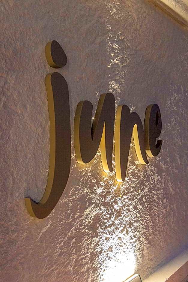 June Alaçatı Adult Only