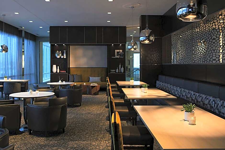 AC Hotel by Marriott Cincinnati at Liberty Center