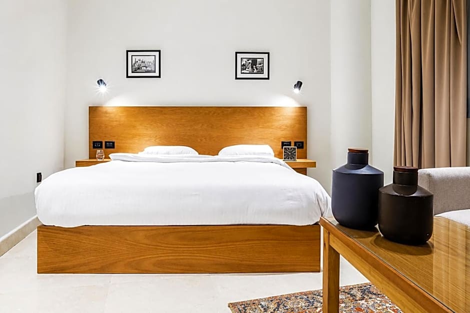 NewCity Hotel & Suites