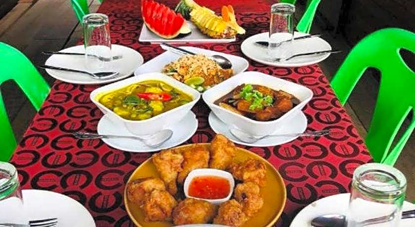 Khaosok Lake House @ Ratchaprapa Dam