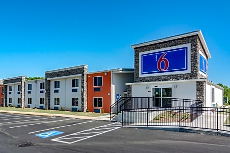 Motel 6-White, GA - Cartersville