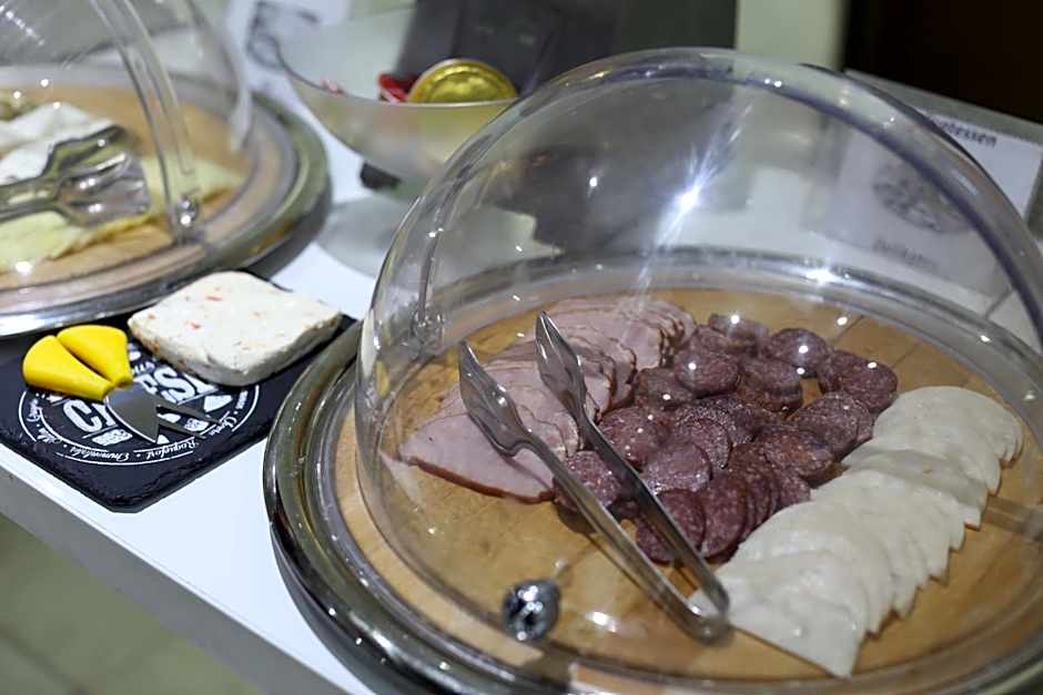 Side One Design Hotel Garni